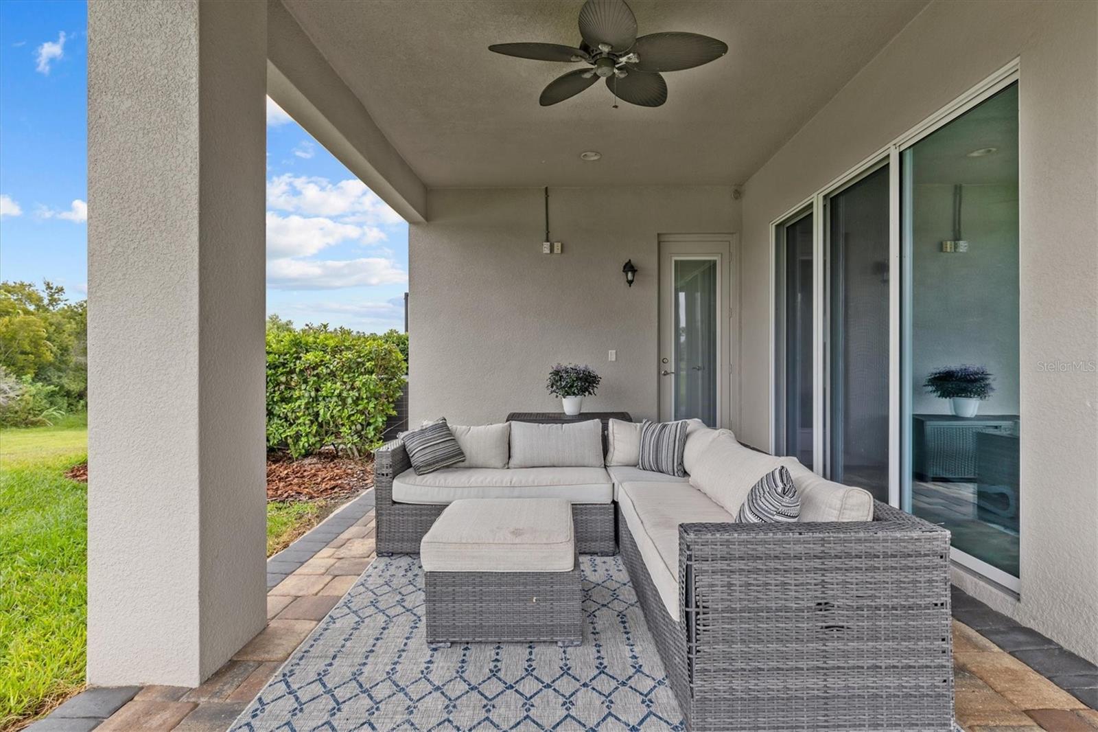 Image 81 of 100 For 2724 Coco Palm Circle