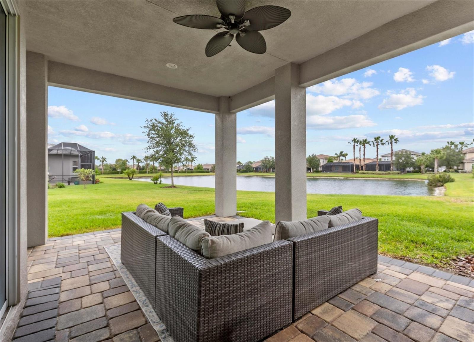 Image 82 of 100 For 2724 Coco Palm Circle
