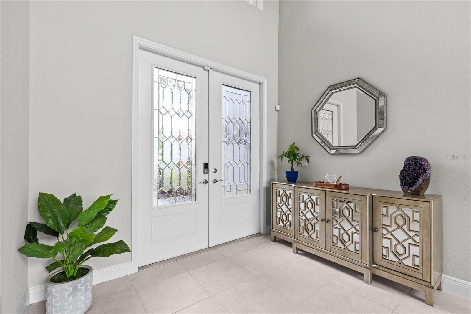 Image 9 of 100 For 2724 Coco Palm Circle
