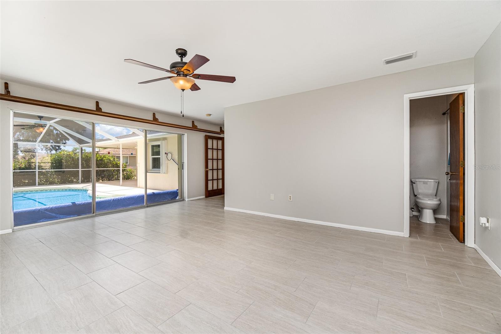 Image 17 of 34 For 1839 Neptune Drive