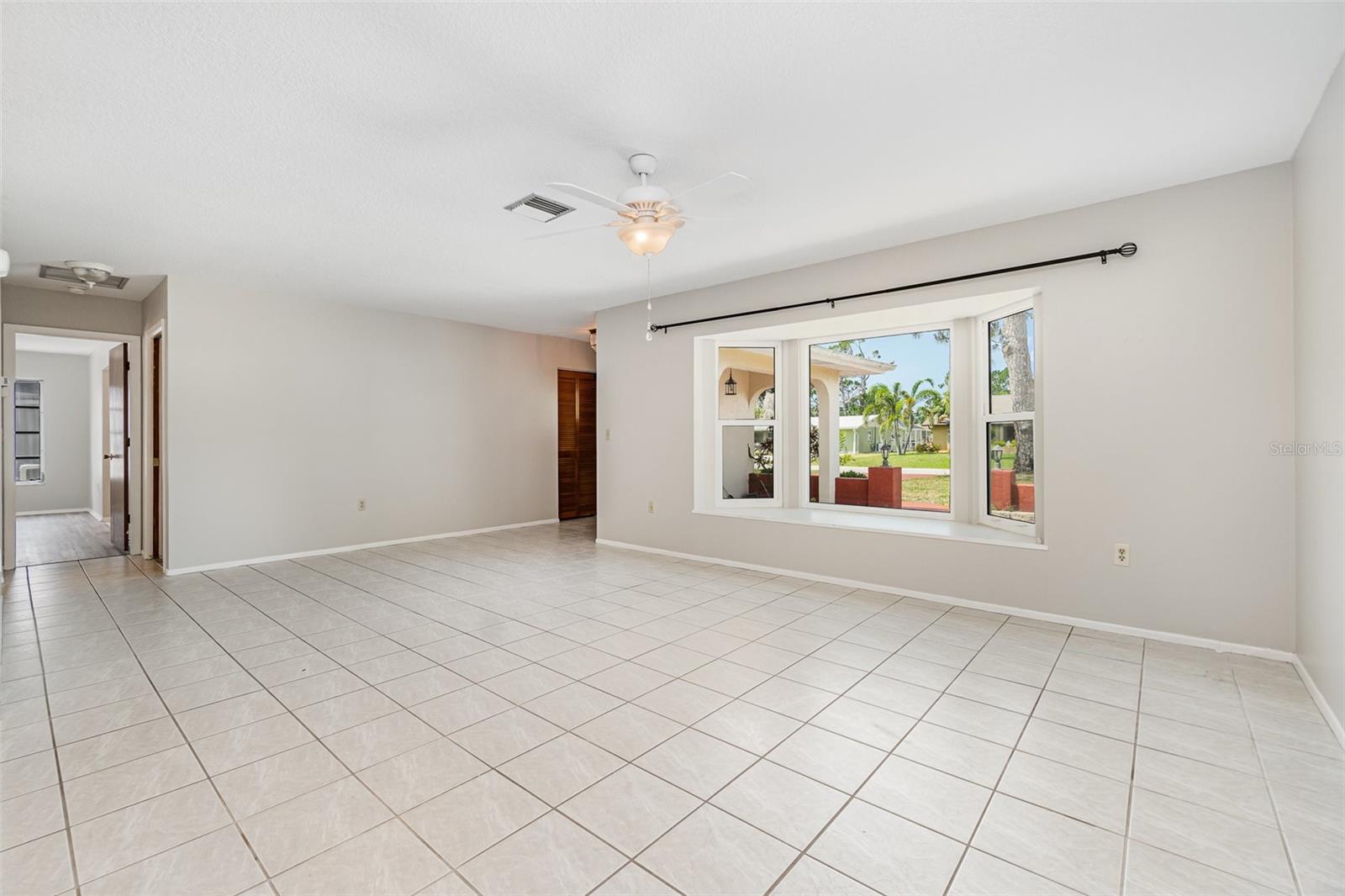 Image 7 of 34 For 1839 Neptune Drive