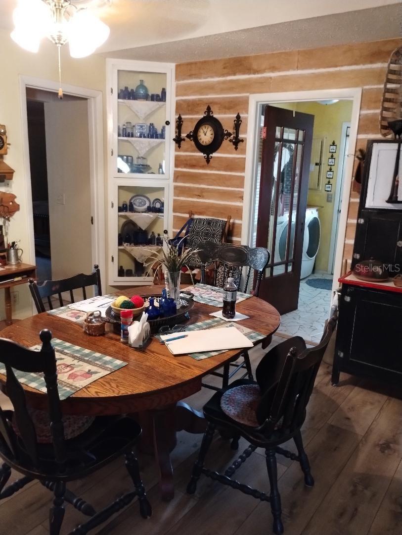 Listing photo id 26 for 7608 Chenkin