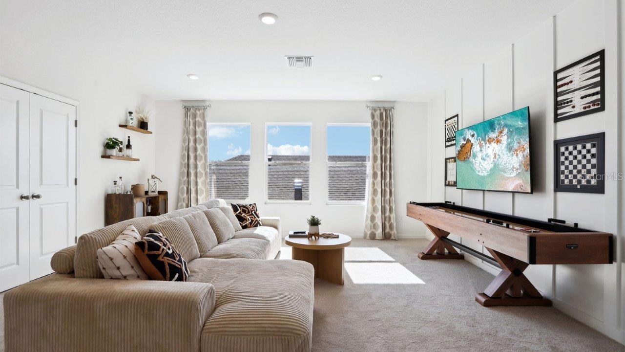 Listing photo id 16 for 10457 Gentle Rain Drive