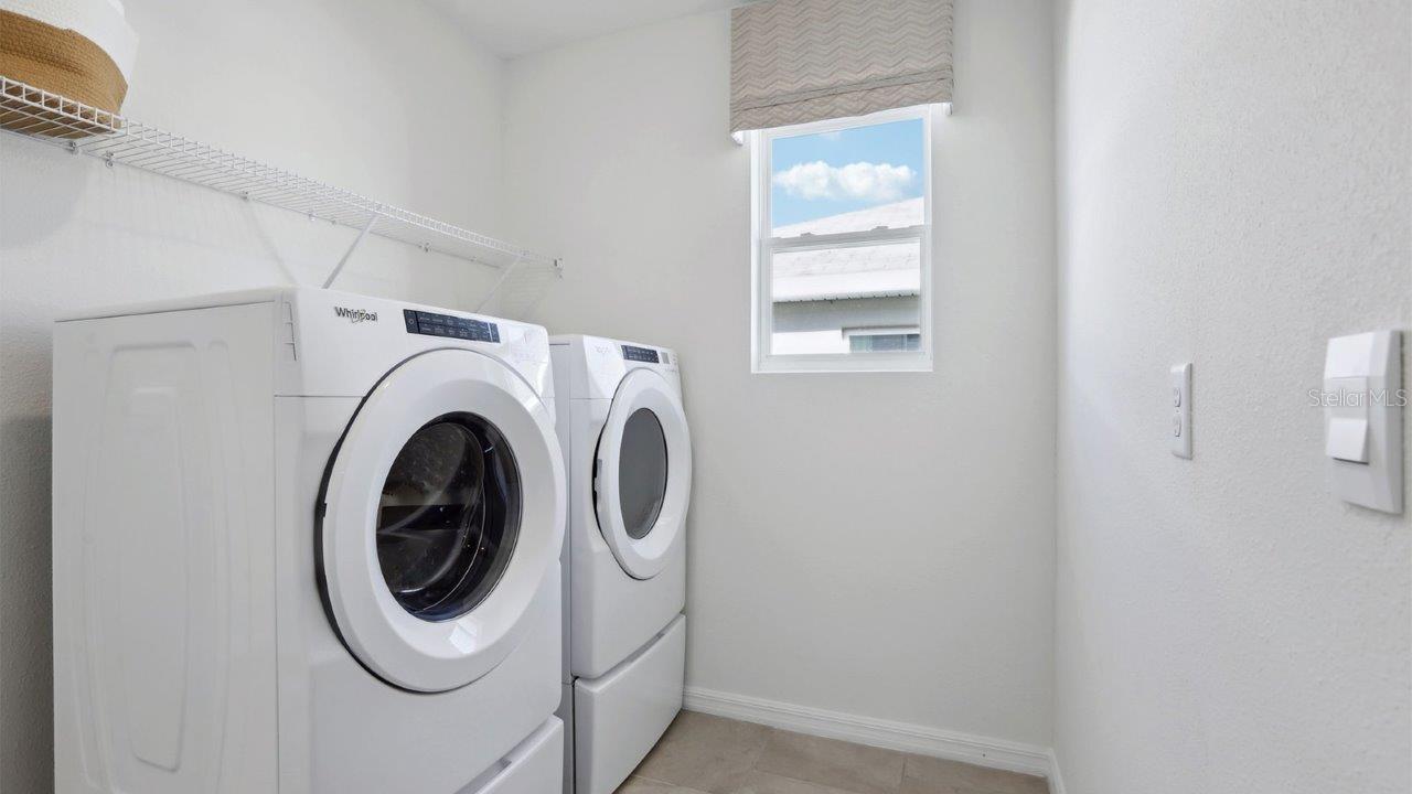 Listing photo id 25 for 10457 Gentle Rain Drive
