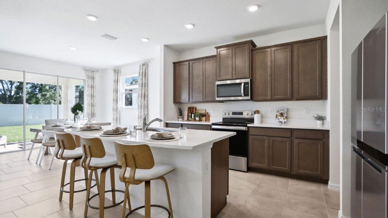 Listing photo id 3 for 10457 Gentle Rain Drive