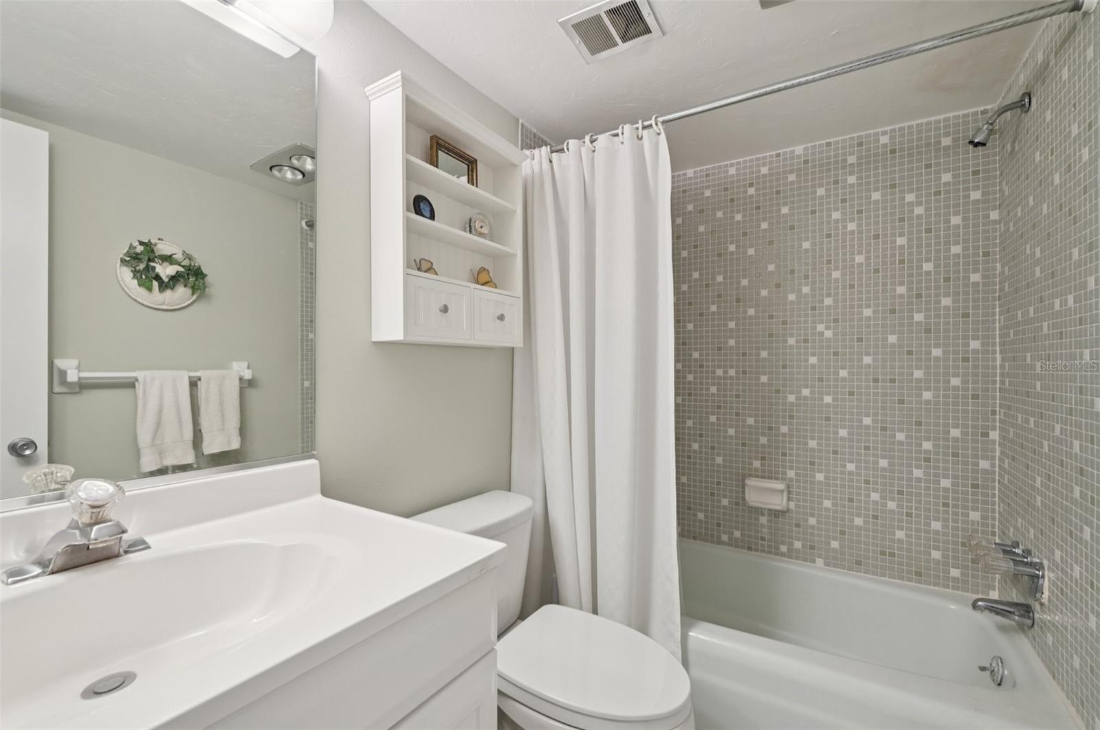 Image 11 of 30 For 7304 Country Club Drive N 113
