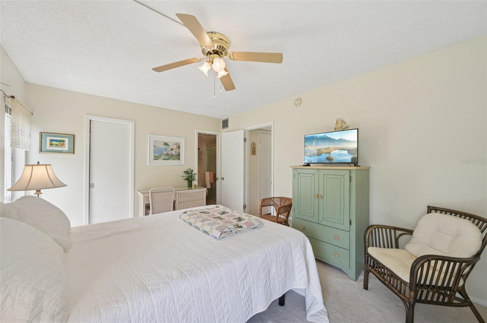 Image 17 of 30 For 7304 Country Club Drive N 113