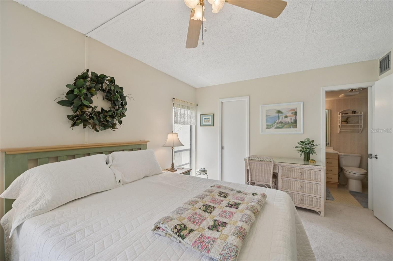 Image 18 of 30 For 7304 Country Club Drive N 113