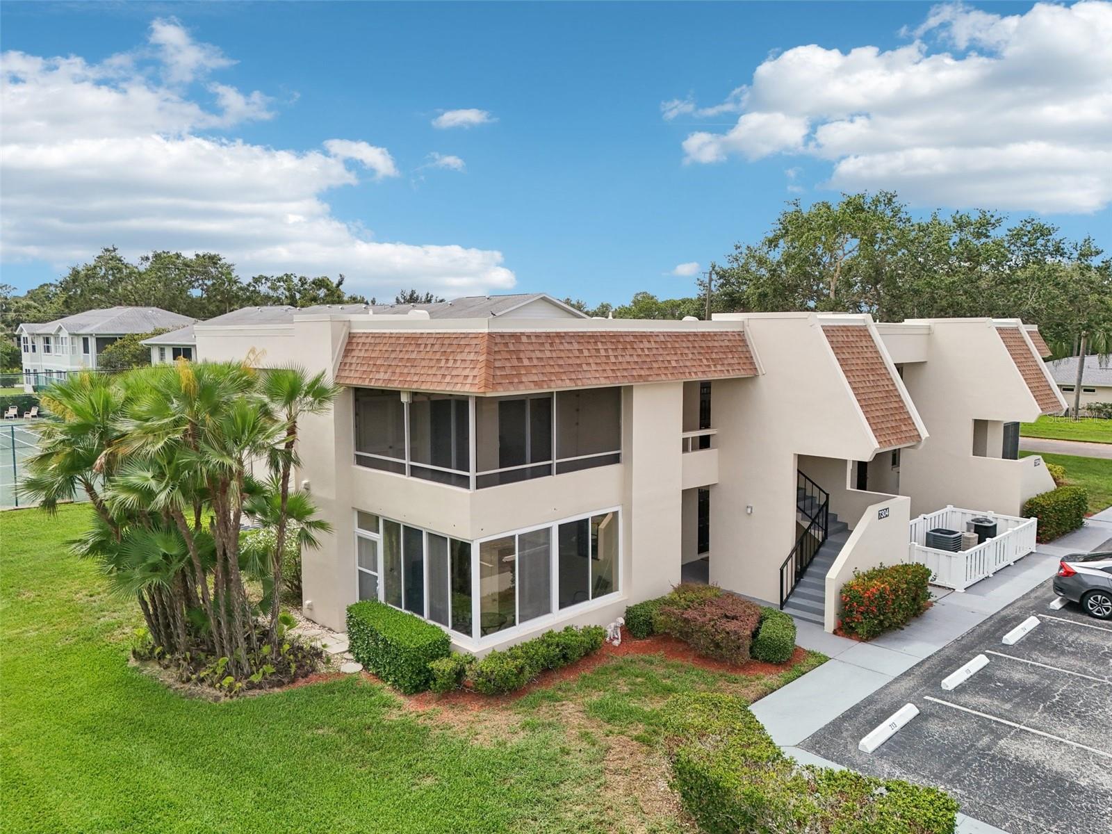 Image 24 of 30 For 7304 Country Club Drive N 113