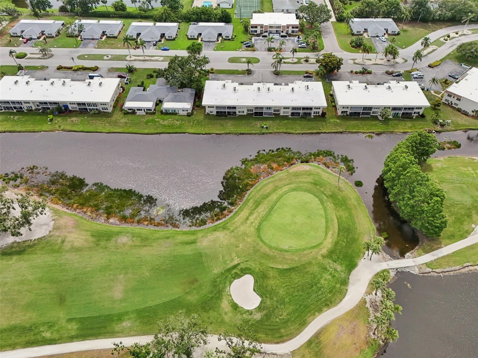 Image 27 of 30 For 7304 Country Club Drive N 113