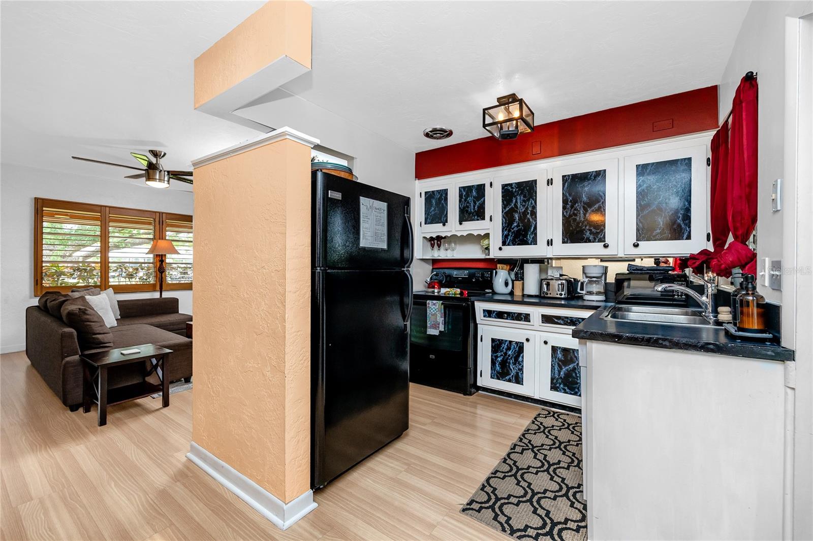 Image 6 of 37 For 614 12th Street Nw