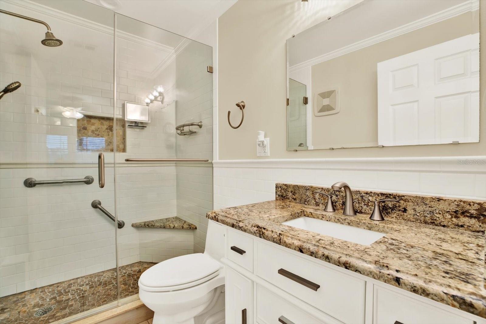 Image 15 of 38 For 5501 80th Street N 206