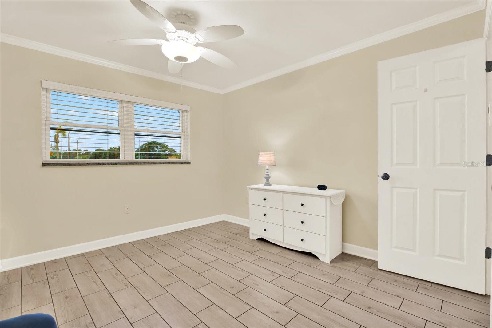 Image 17 of 38 For 5501 80th Street N 206