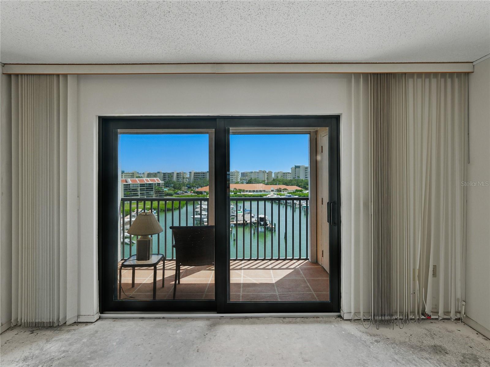 Image 20 of 38 For 7600 Sun Island Drive S 603