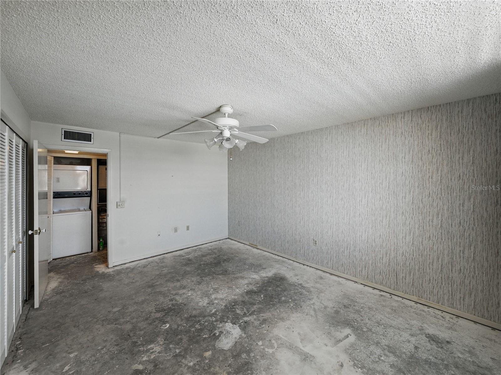 Image 26 of 38 For 7600 Sun Island Drive S 603
