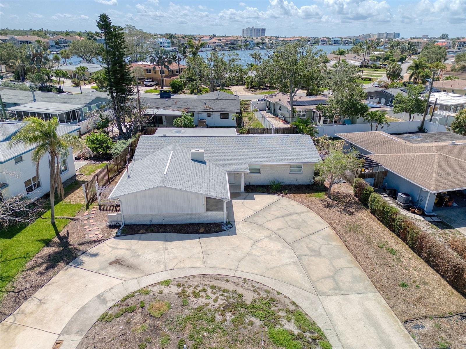 Image 3 of 33 For 1897 Dolphin Boulevard S