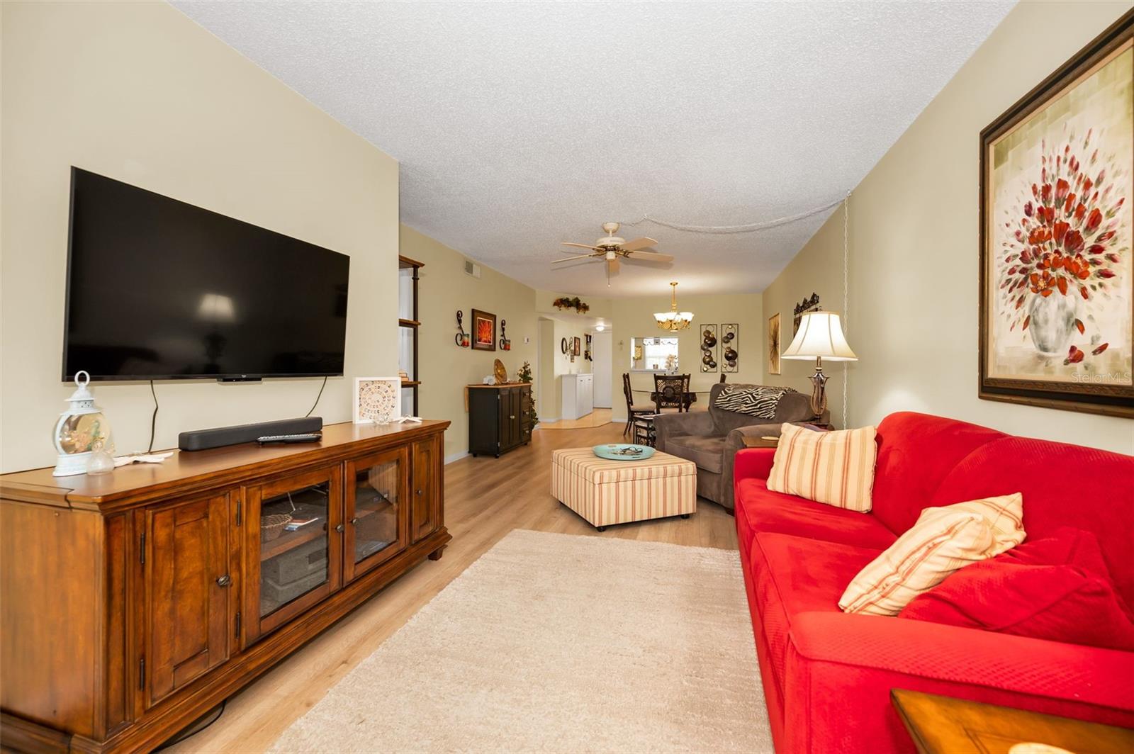 Image 16 of 56 For 960 Virginia Street 202