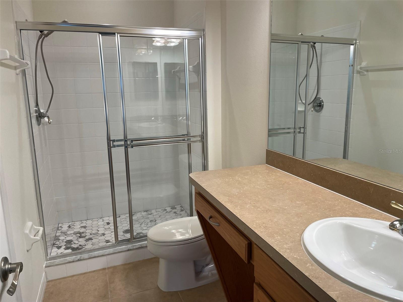 Image 17 of 26 For 6645 82nd Terrace N