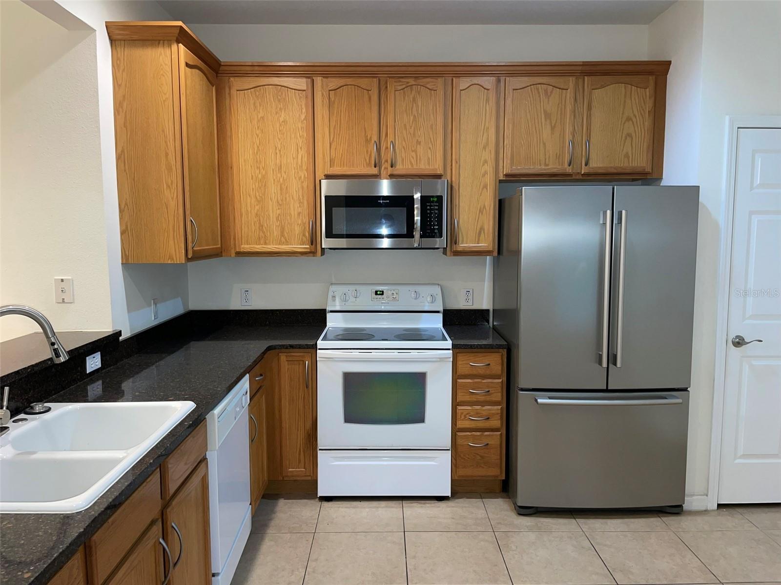 Image 8 of 26 For 6645 82nd Terrace N