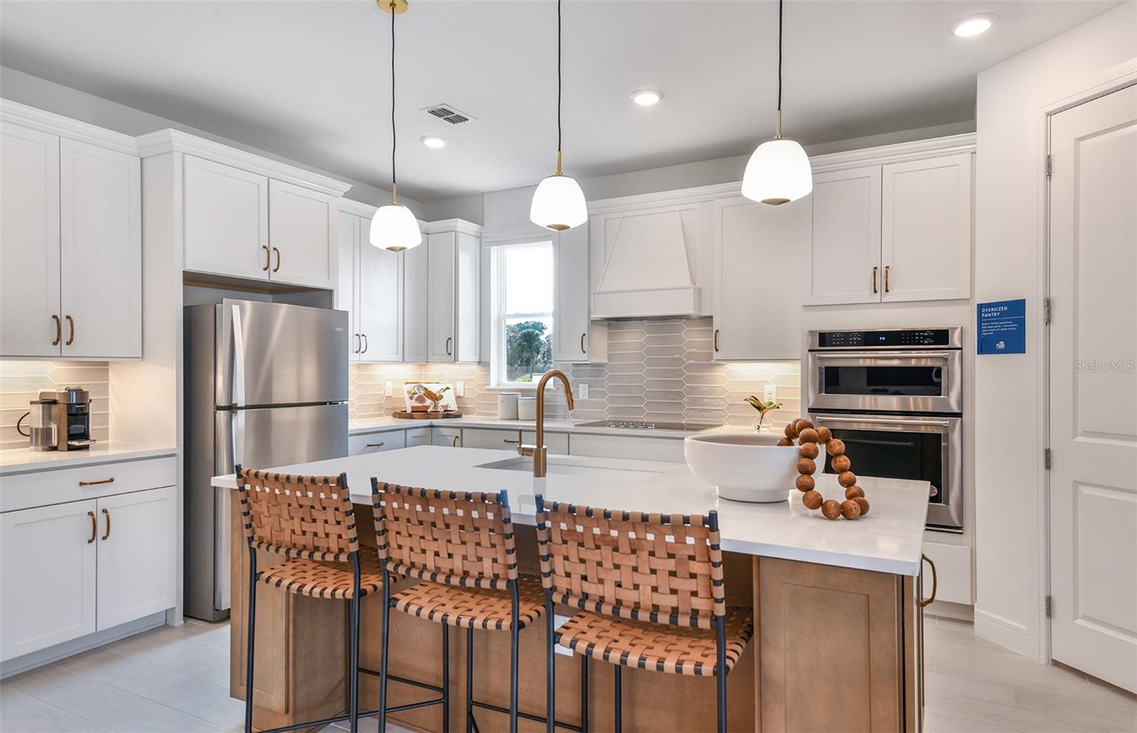 Listing photo id 2 for 1470 Julington Court