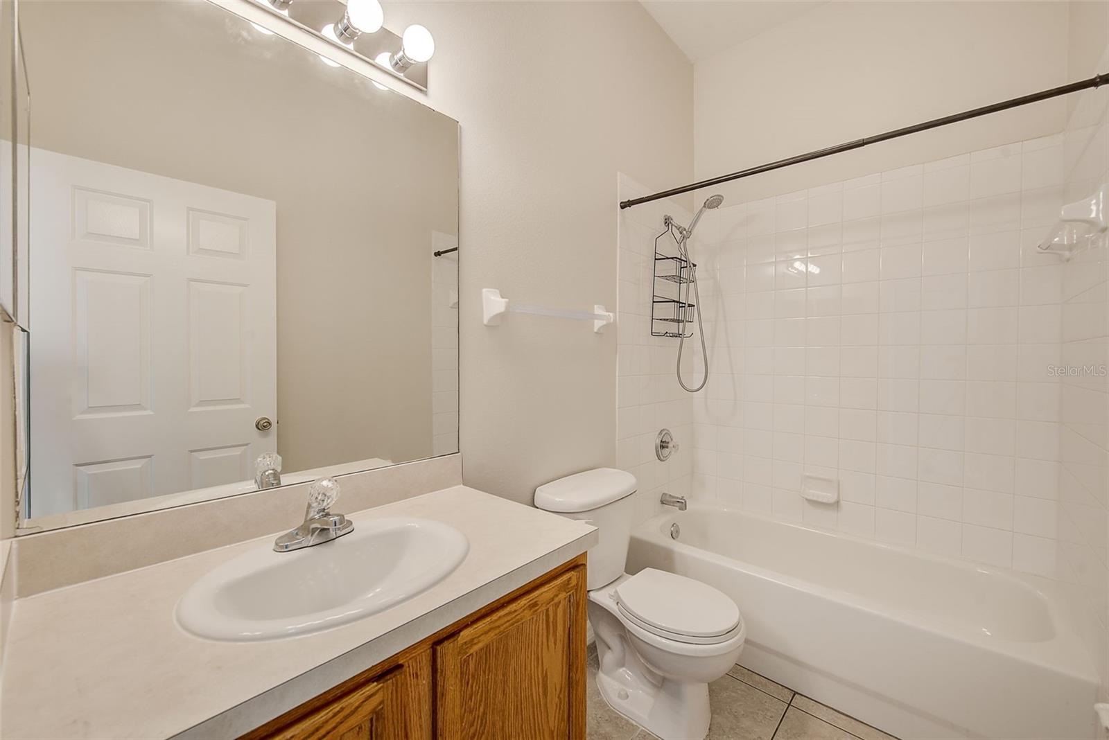 Listing photo id 4 for 25729 Aldus Drive