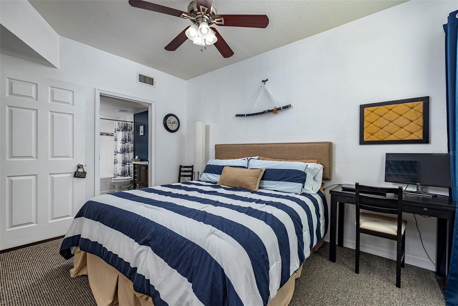 Image 14 of 18 For 1910 Palm Avenue 8209