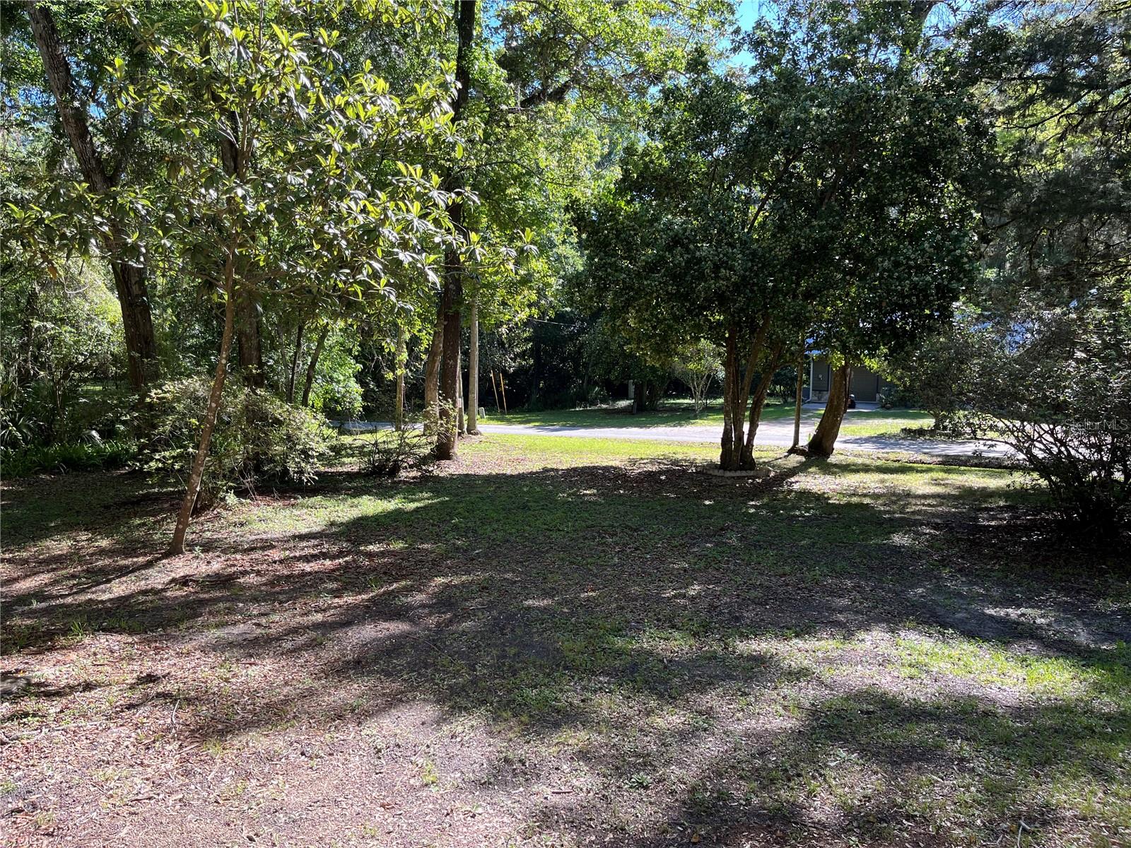 Image 20 of 47 For 1565 Oakhurst Drive