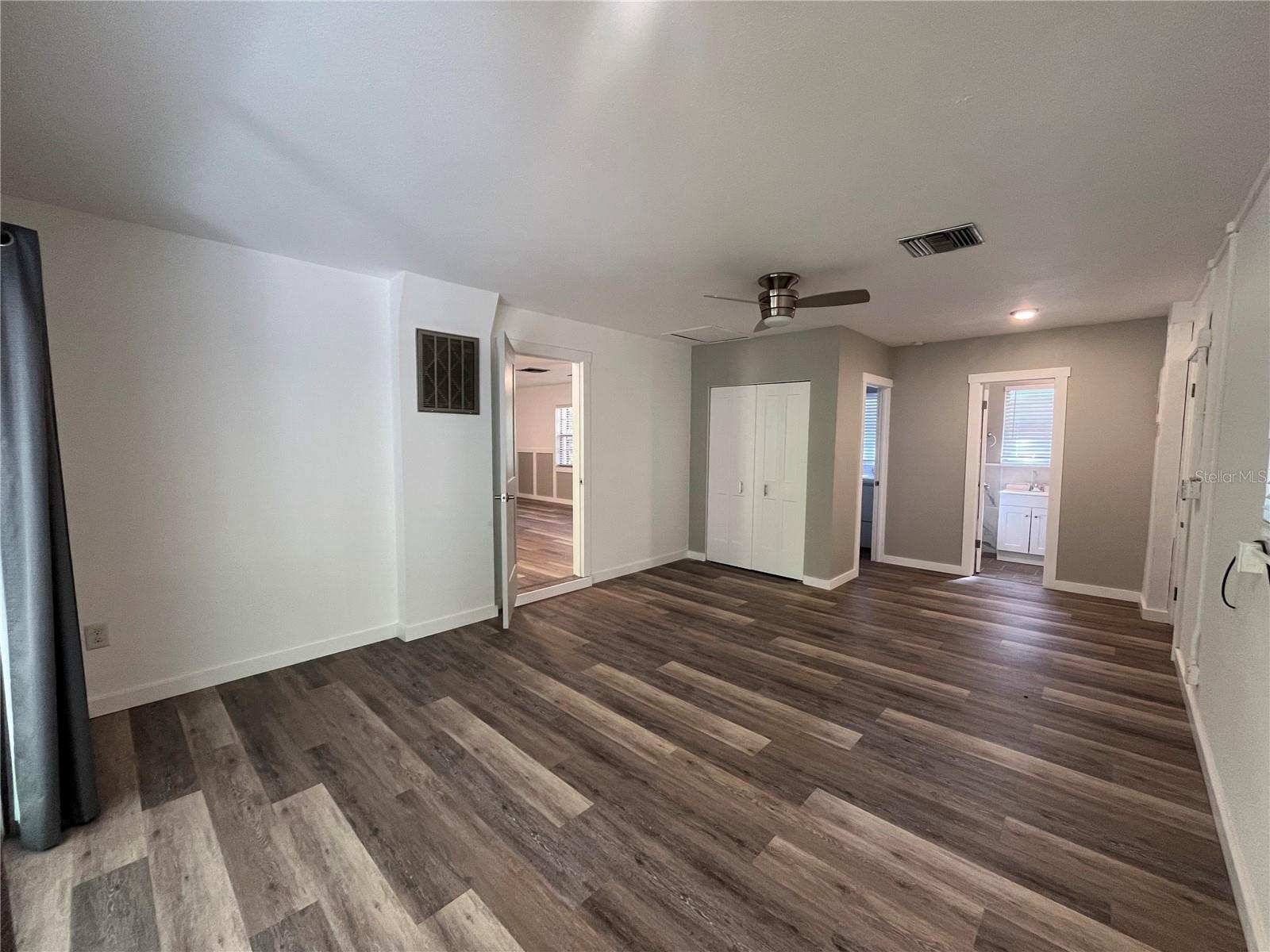 Image 30 of 47 For 1565 Oakhurst Drive