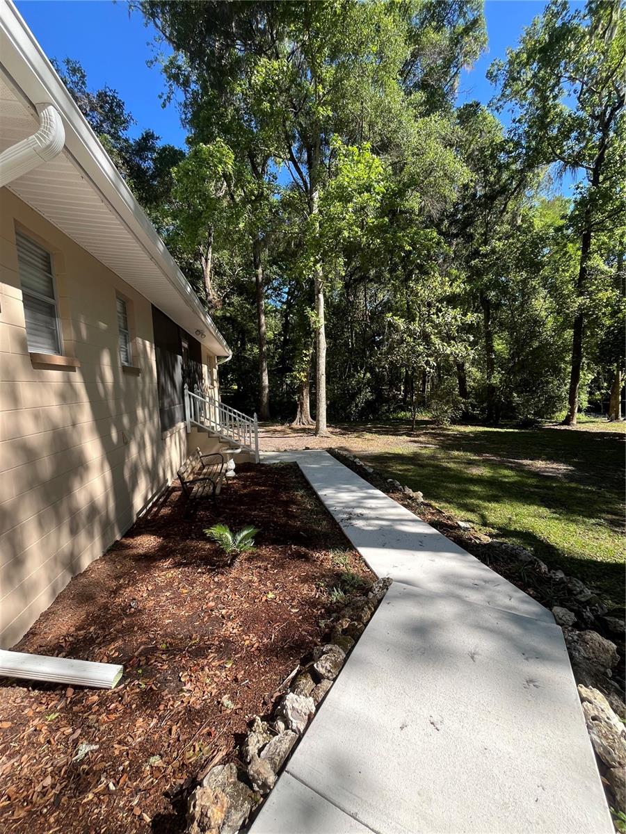 Image 43 of 47 For 1565 Oakhurst Drive