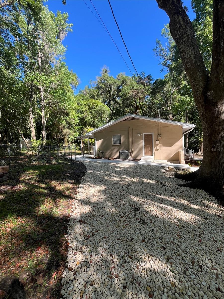Image 44 of 47 For 1565 Oakhurst Drive