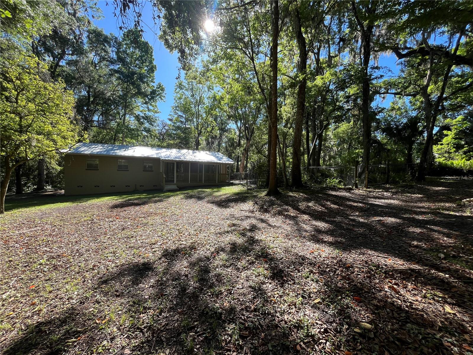 Image 7 of 47 For 1565 Oakhurst Drive