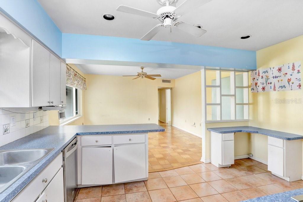 Image 31 of 41 For 4640 Lamb Avenue