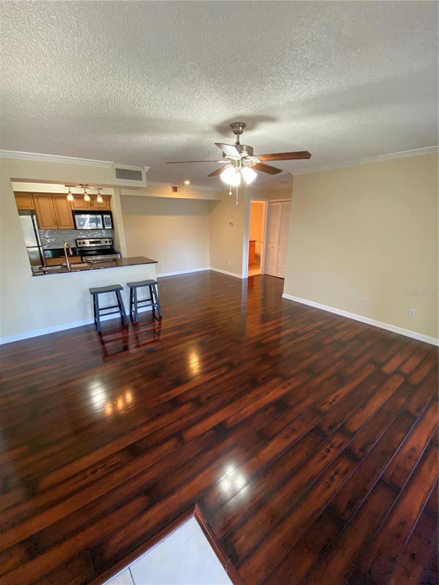 Image 4 of 28 For 500 Belcher Road S 209