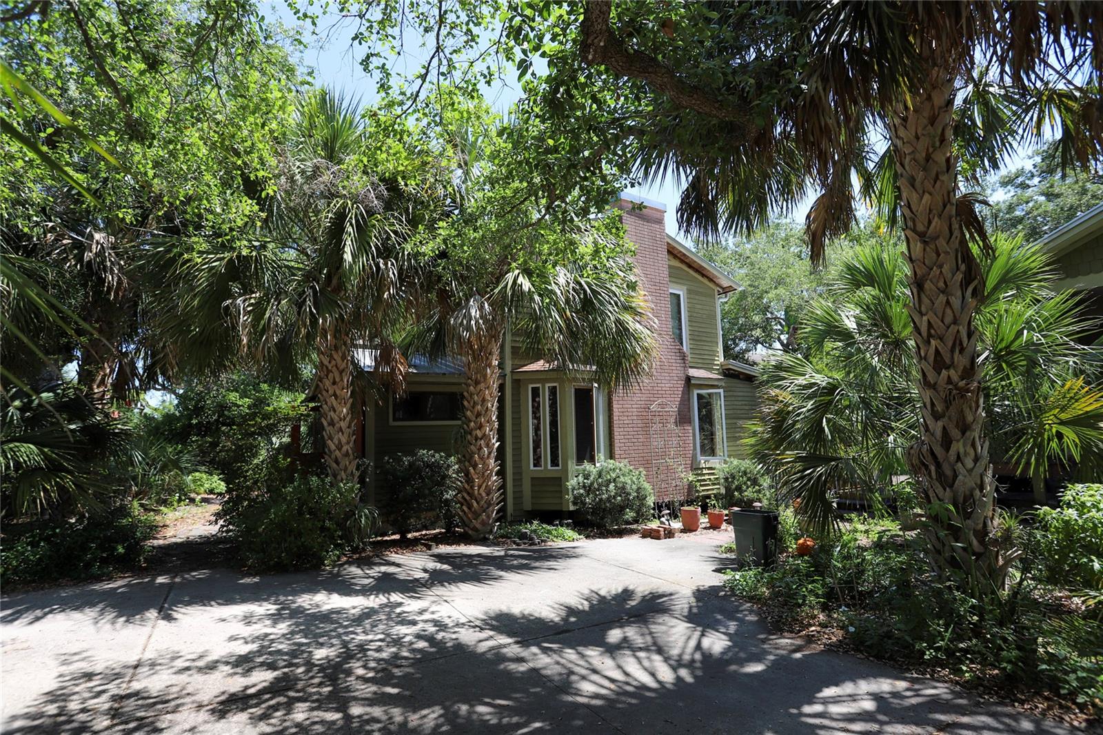 Listing photo id 1 for 272 Orange Street