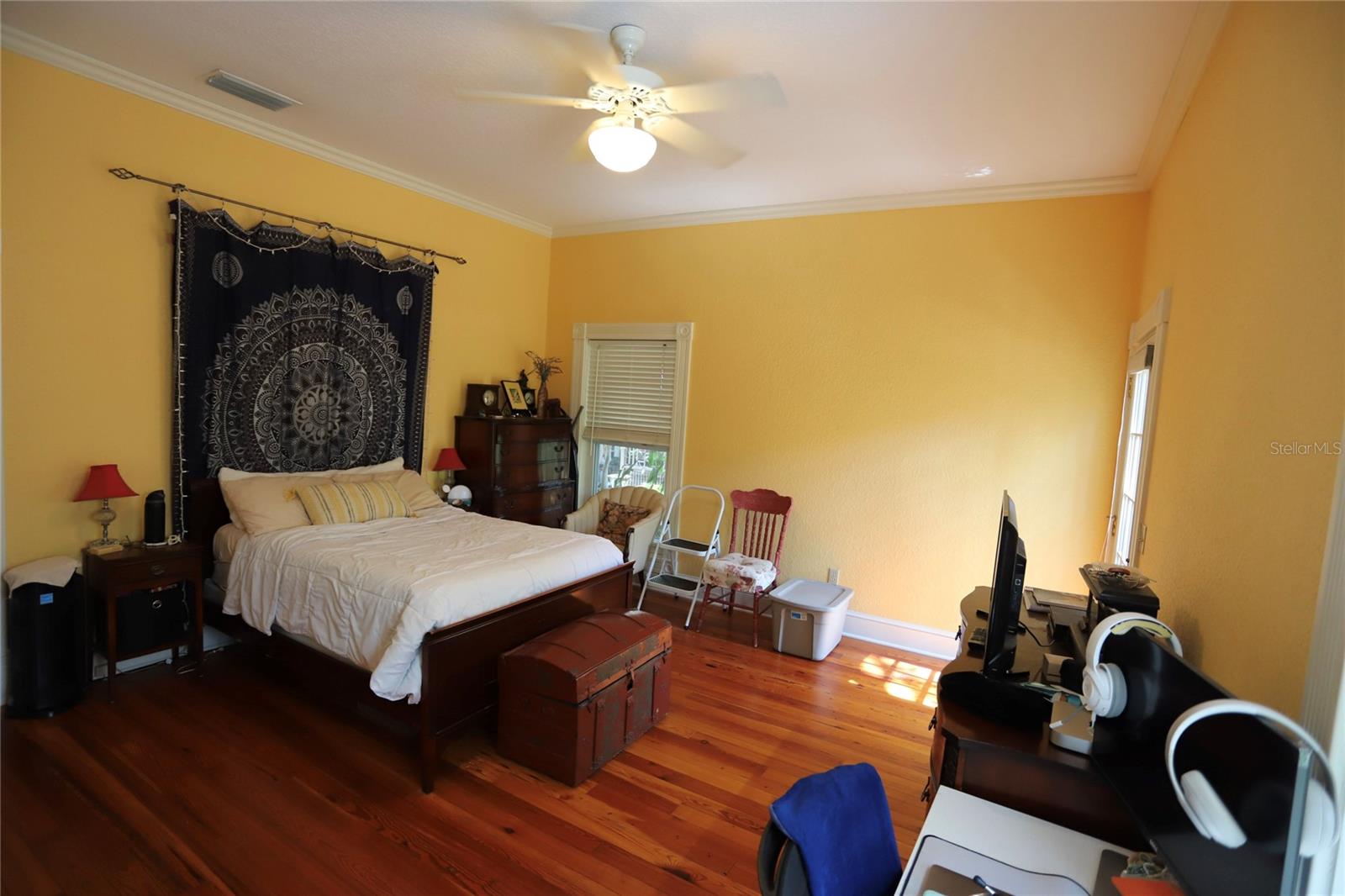 Listing photo id 32 for 272 Orange Street