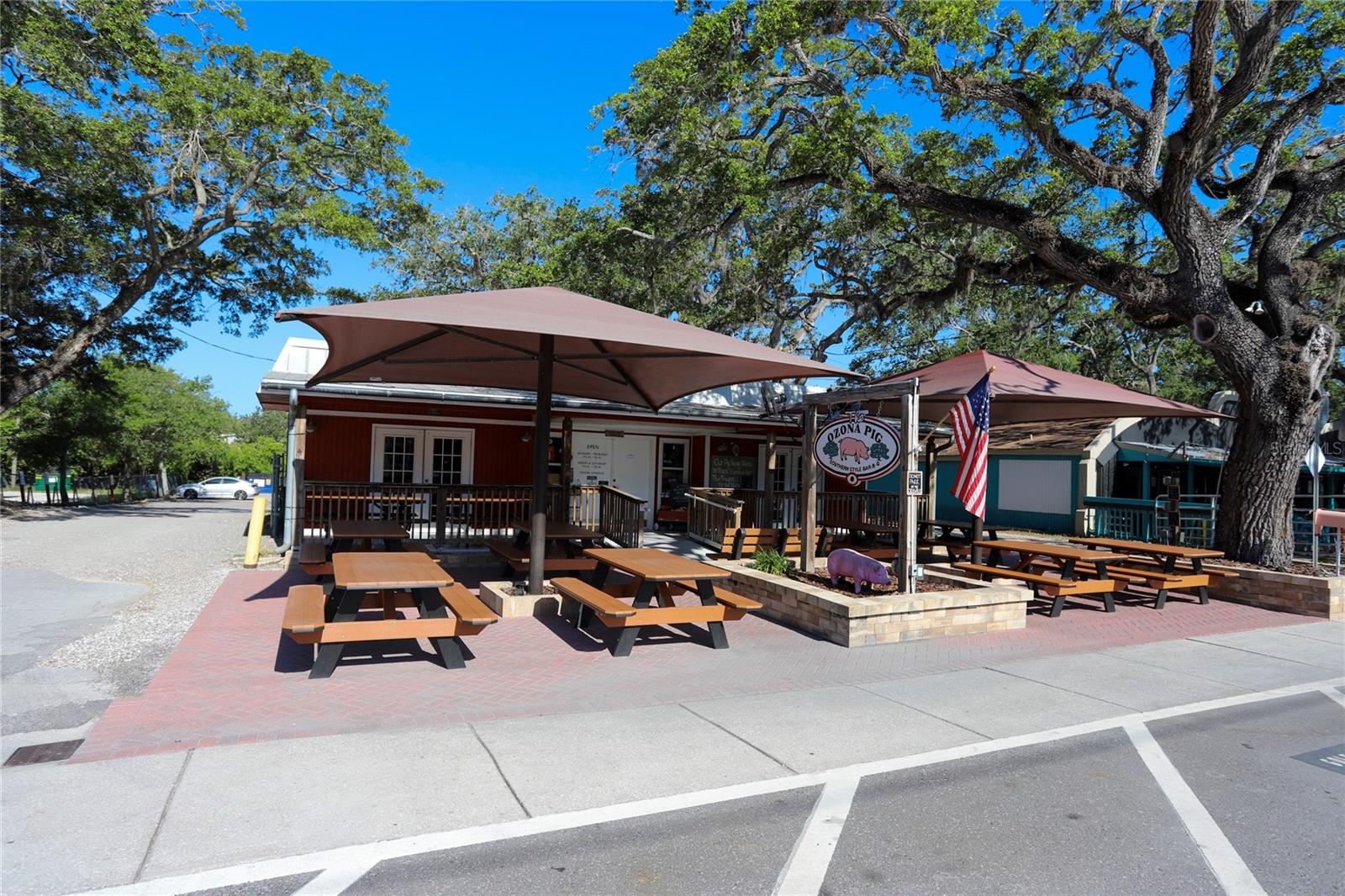 Listing photo id 37 for 272 Orange Street