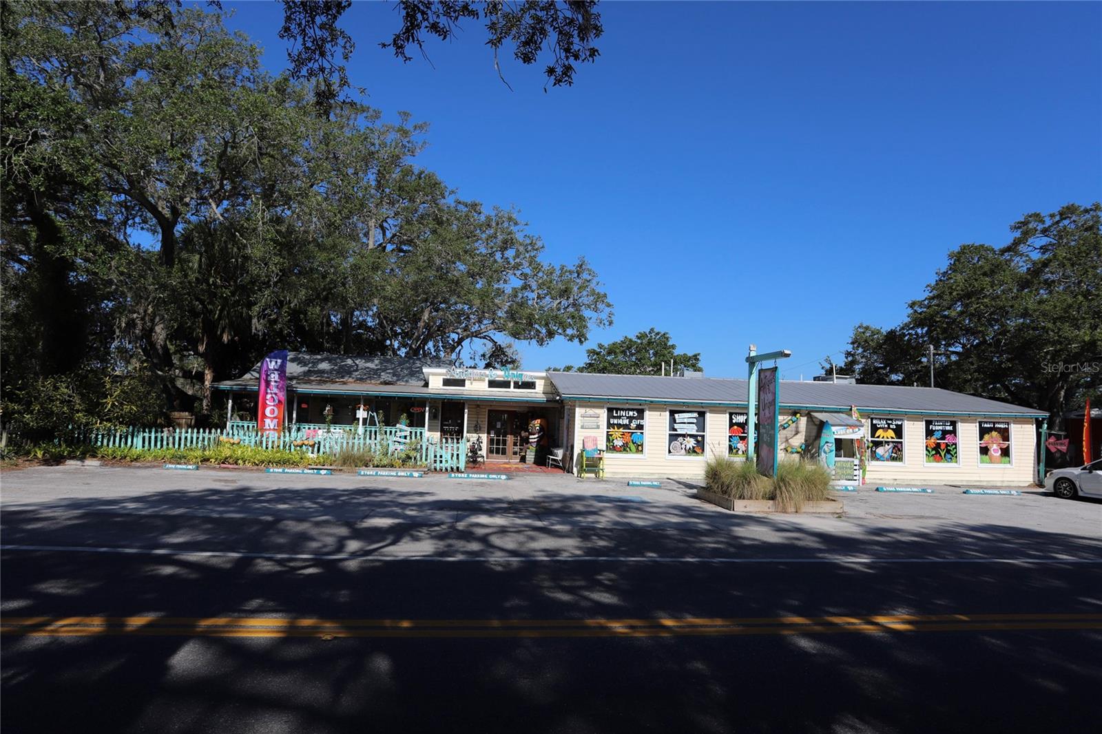 Listing photo id 41 for 272 Orange Street