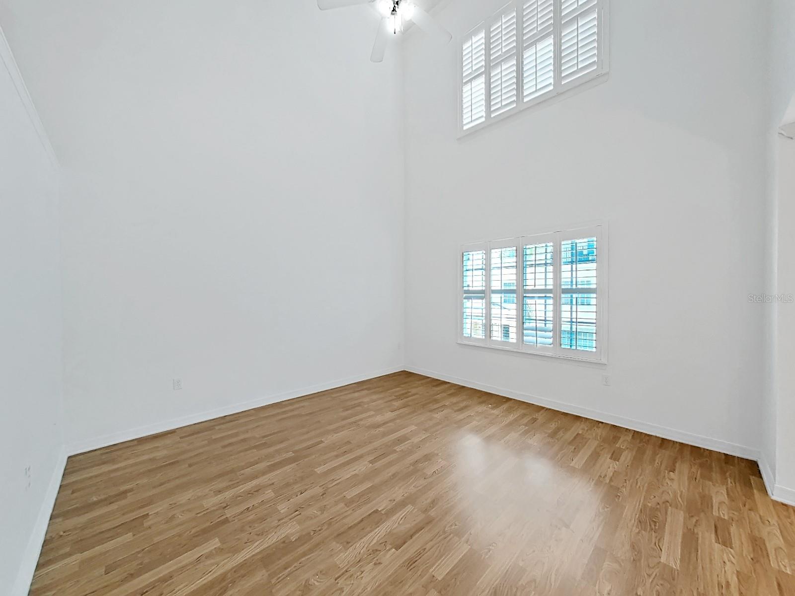 Image 13 of 54 For 9731 Meadow Field Circle