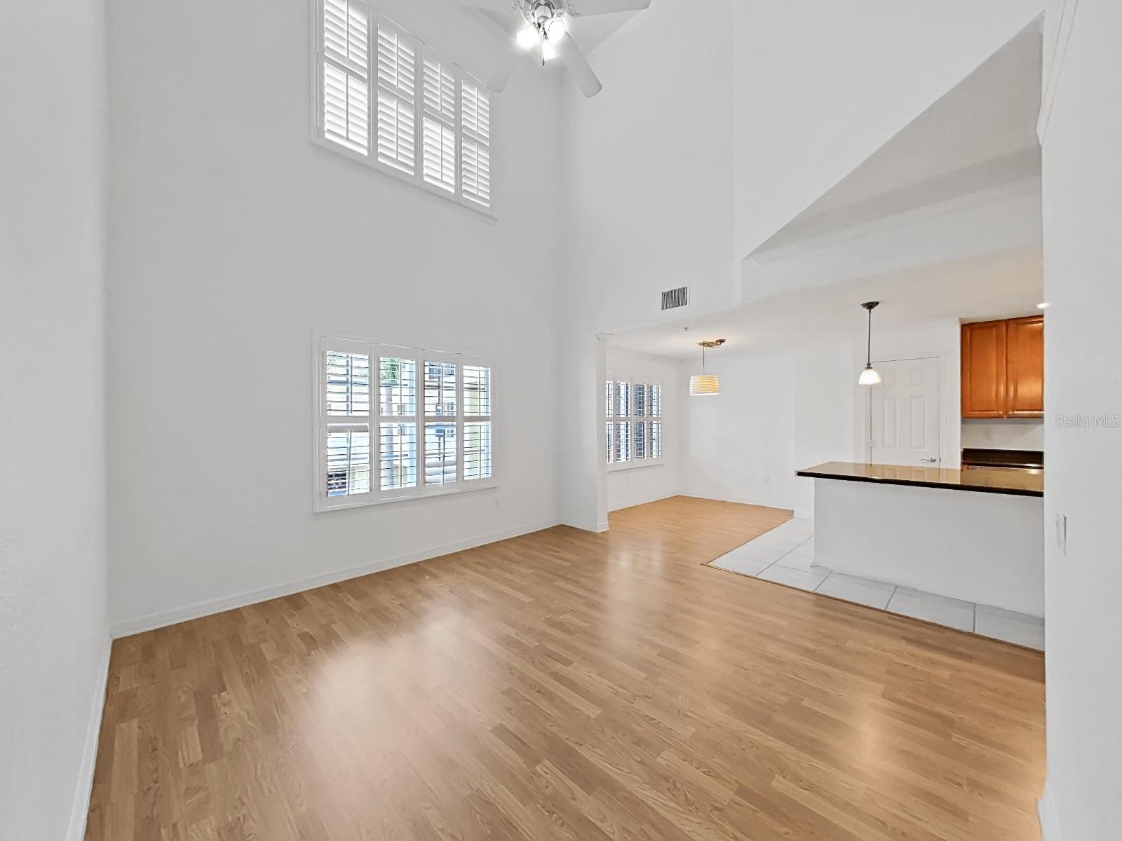 Image 14 of 54 For 9731 Meadow Field Circle