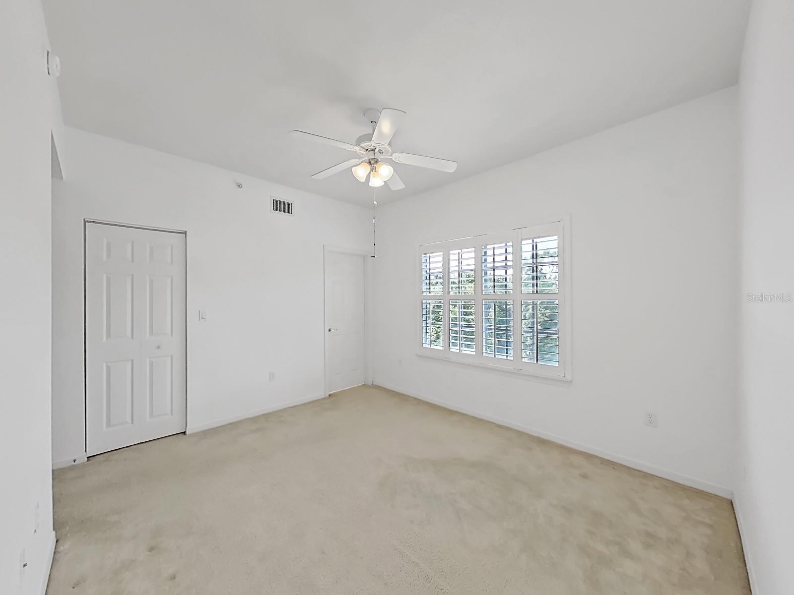 Image 20 of 54 For 9731 Meadow Field Circle
