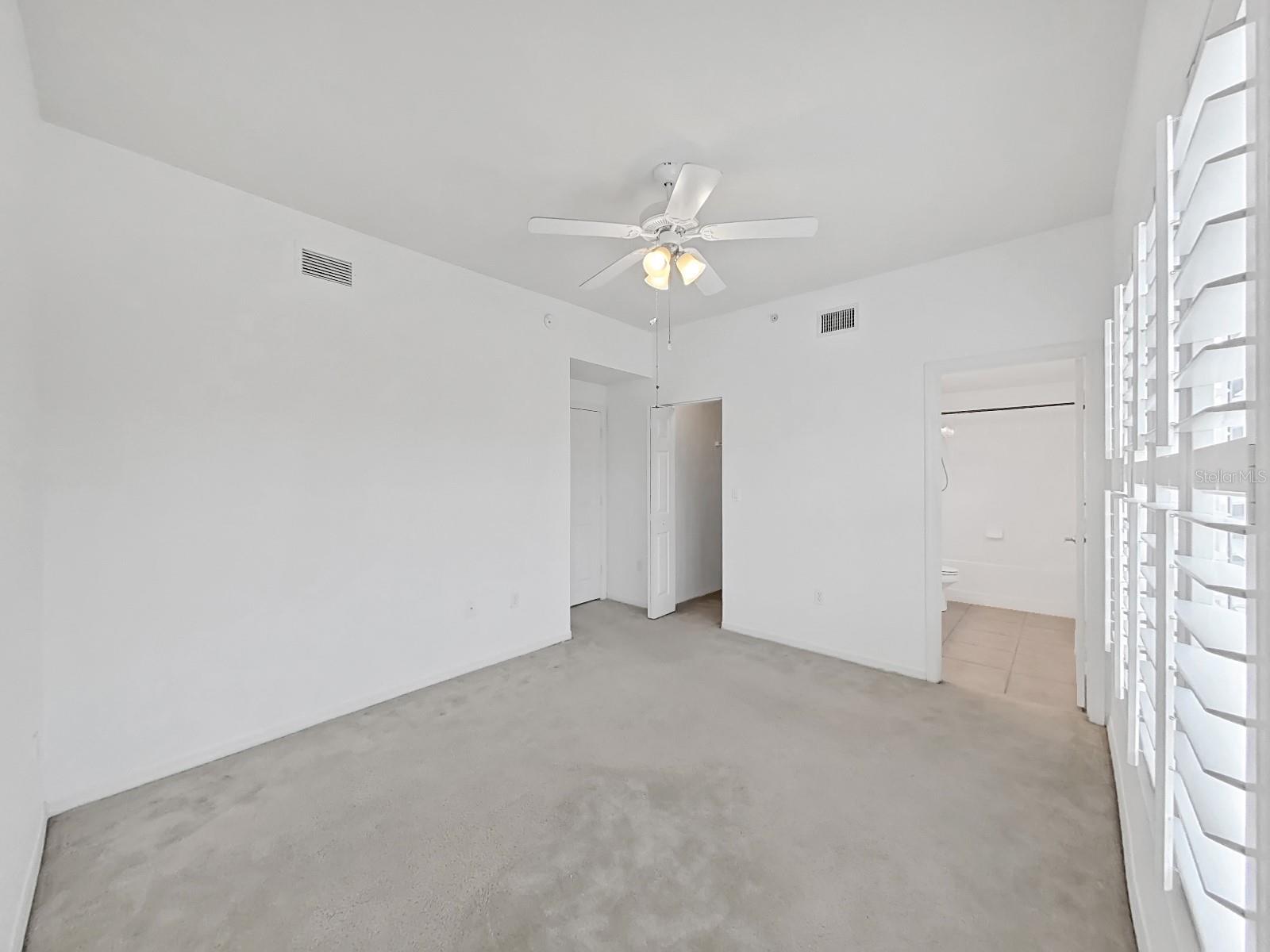 Image 35 of 54 For 9731 Meadow Field Circle