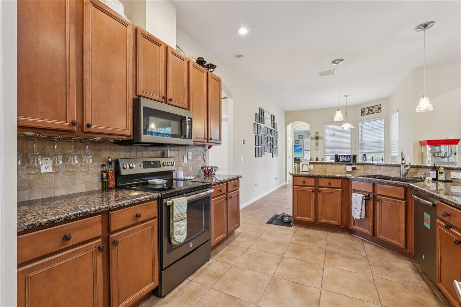 Image 13 of 77 For 14494 Copeland Way