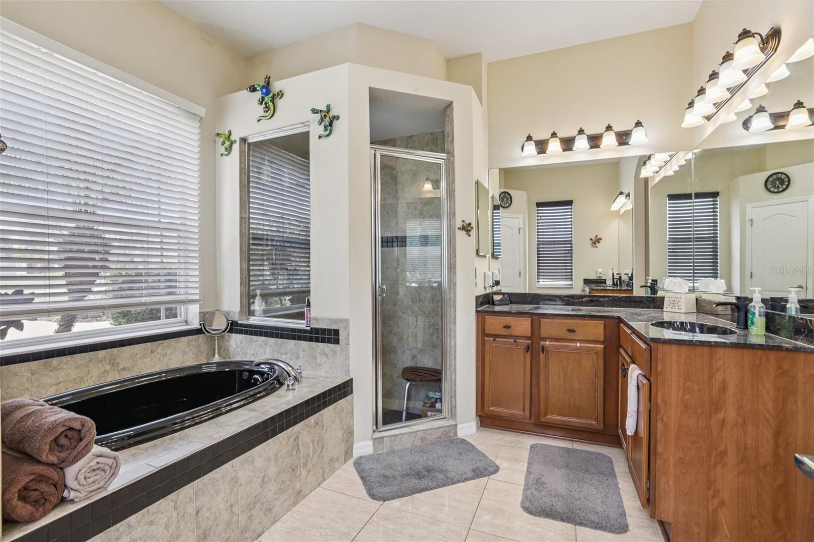 Image 25 of 77 For 14494 Copeland Way