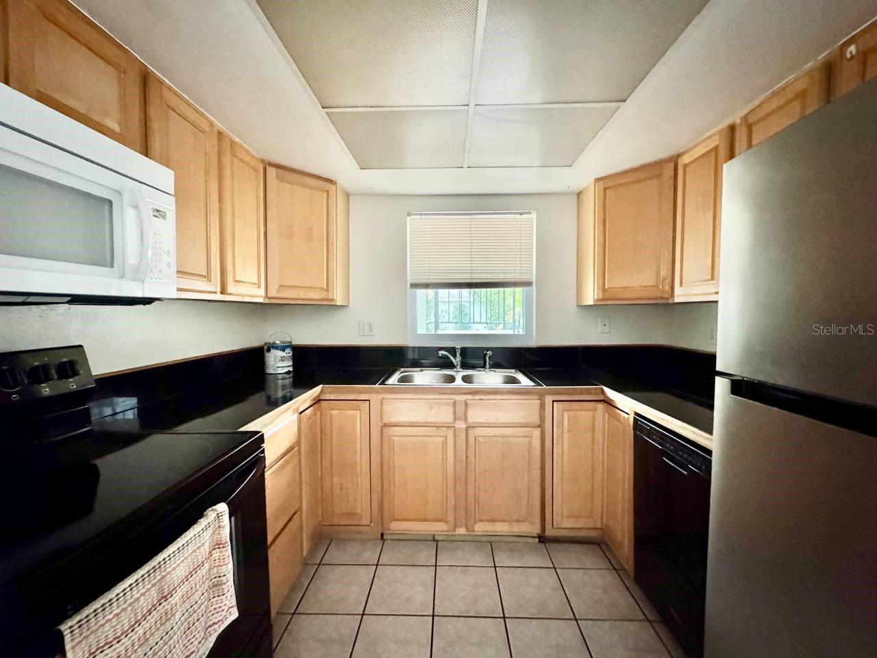Image 11 of 17 For 727 Milwaukee Avenue 1