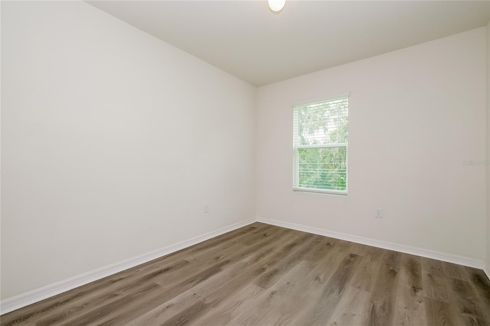 Image 10 of 15 For 4916 Willow Breeze Way