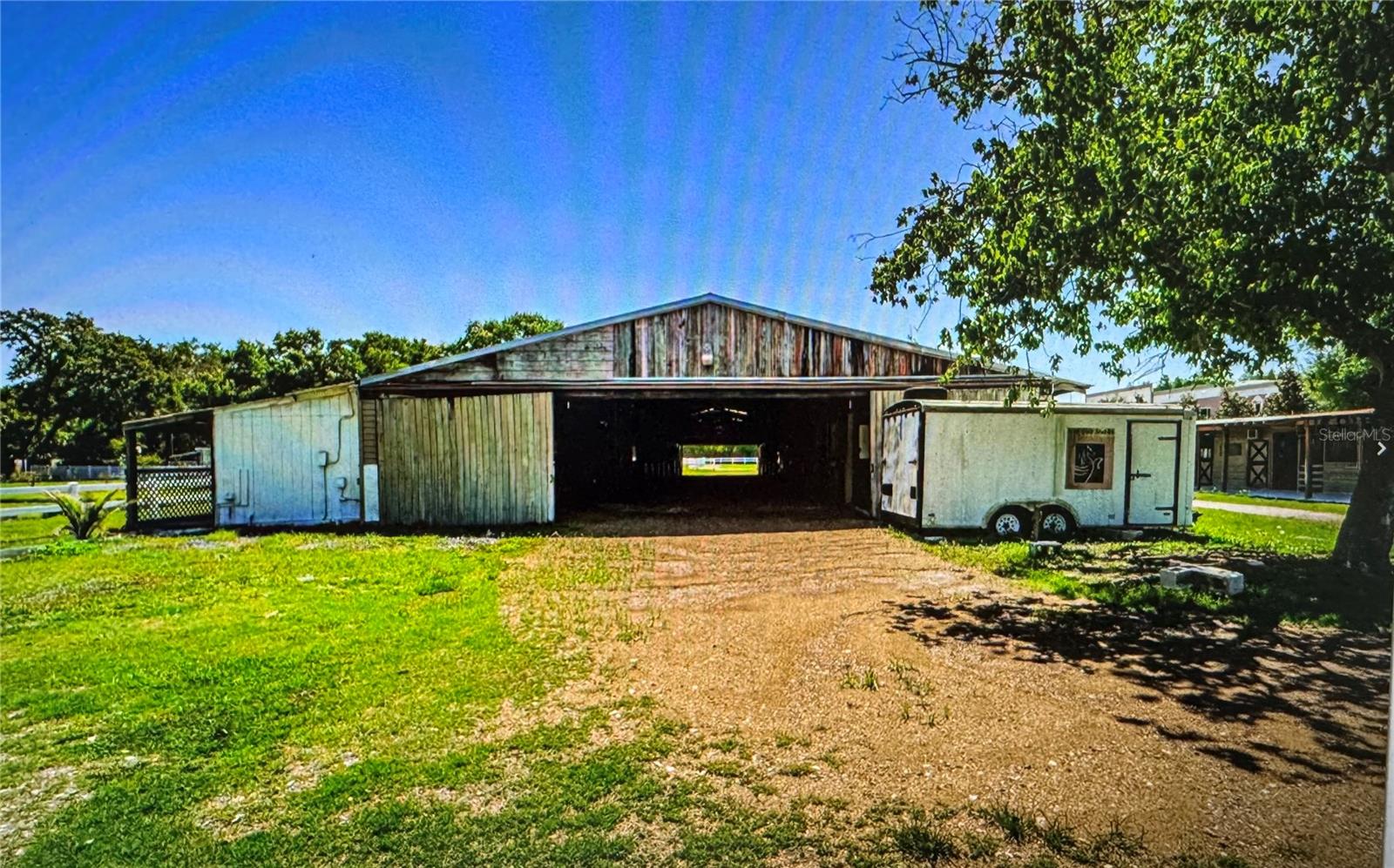Listing photo id 7 for 10502 Henderson Road