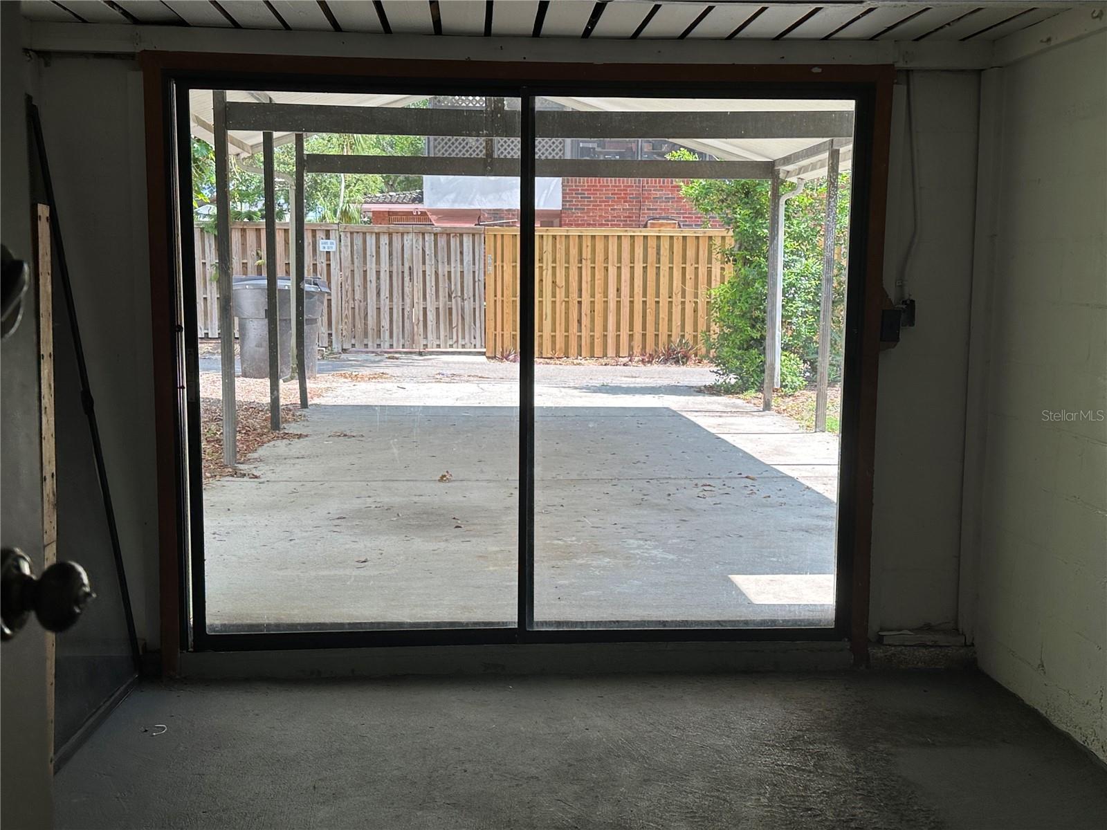 Image 8 of 13 For 215 24th Avenue N