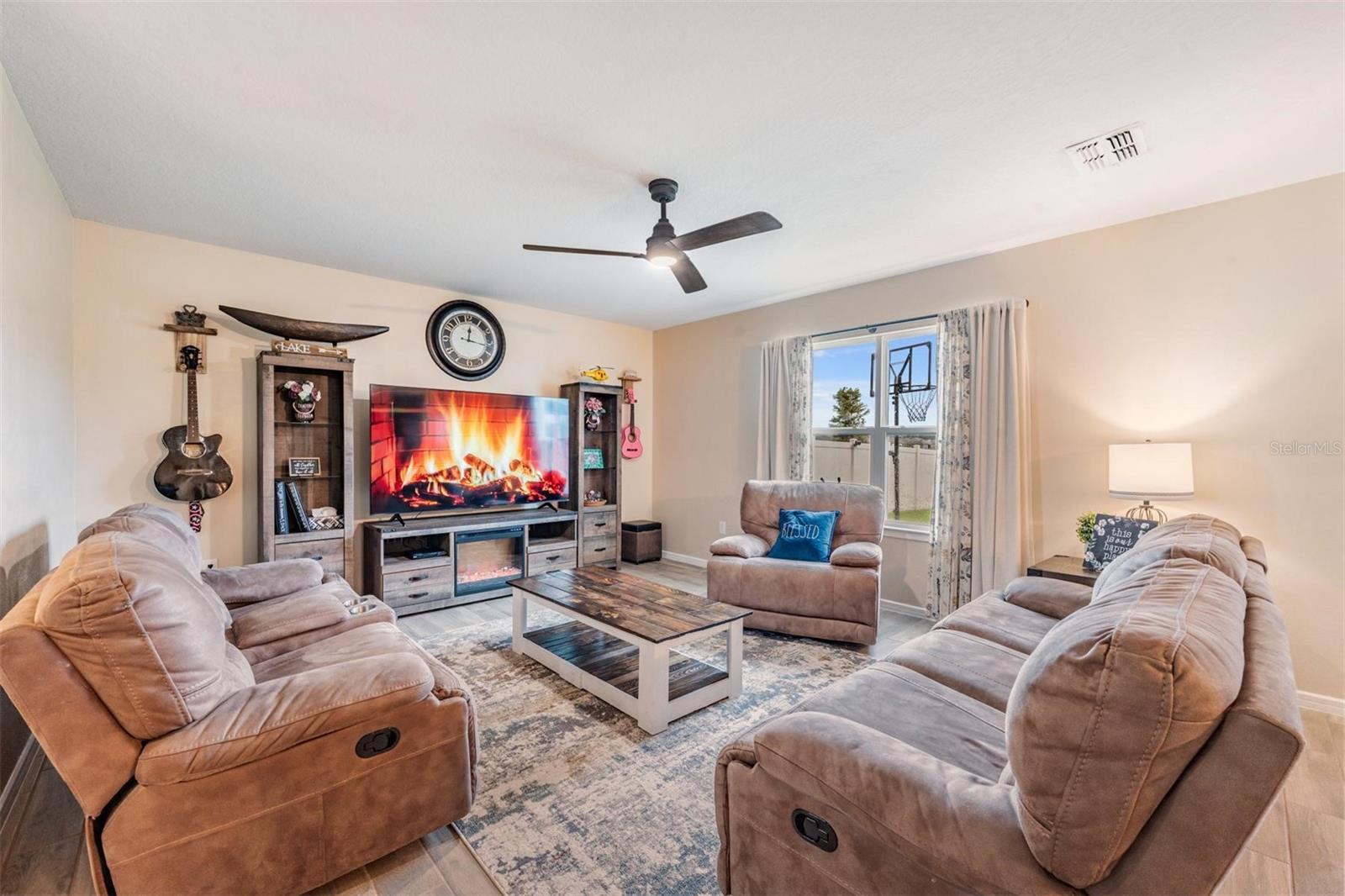 Image 9 of 47 For 5660 Keaton Springs Drive
