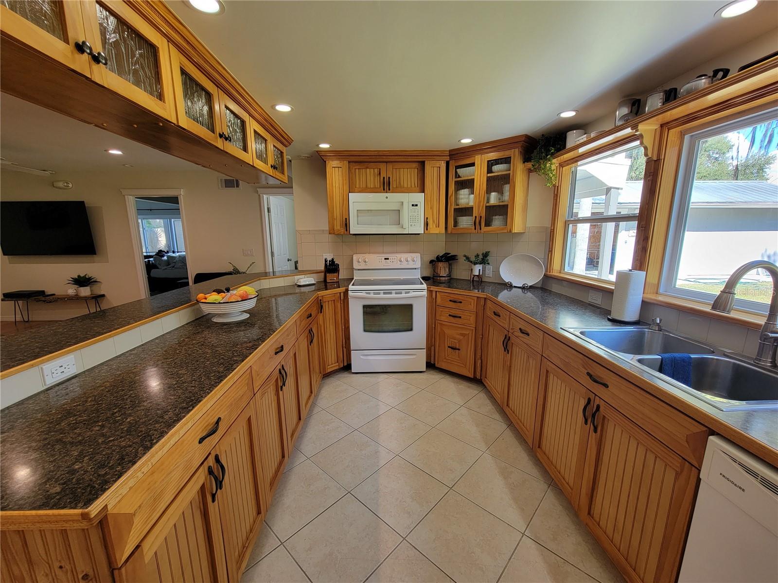 Image 13 of 28 For 20165 115th Avenue