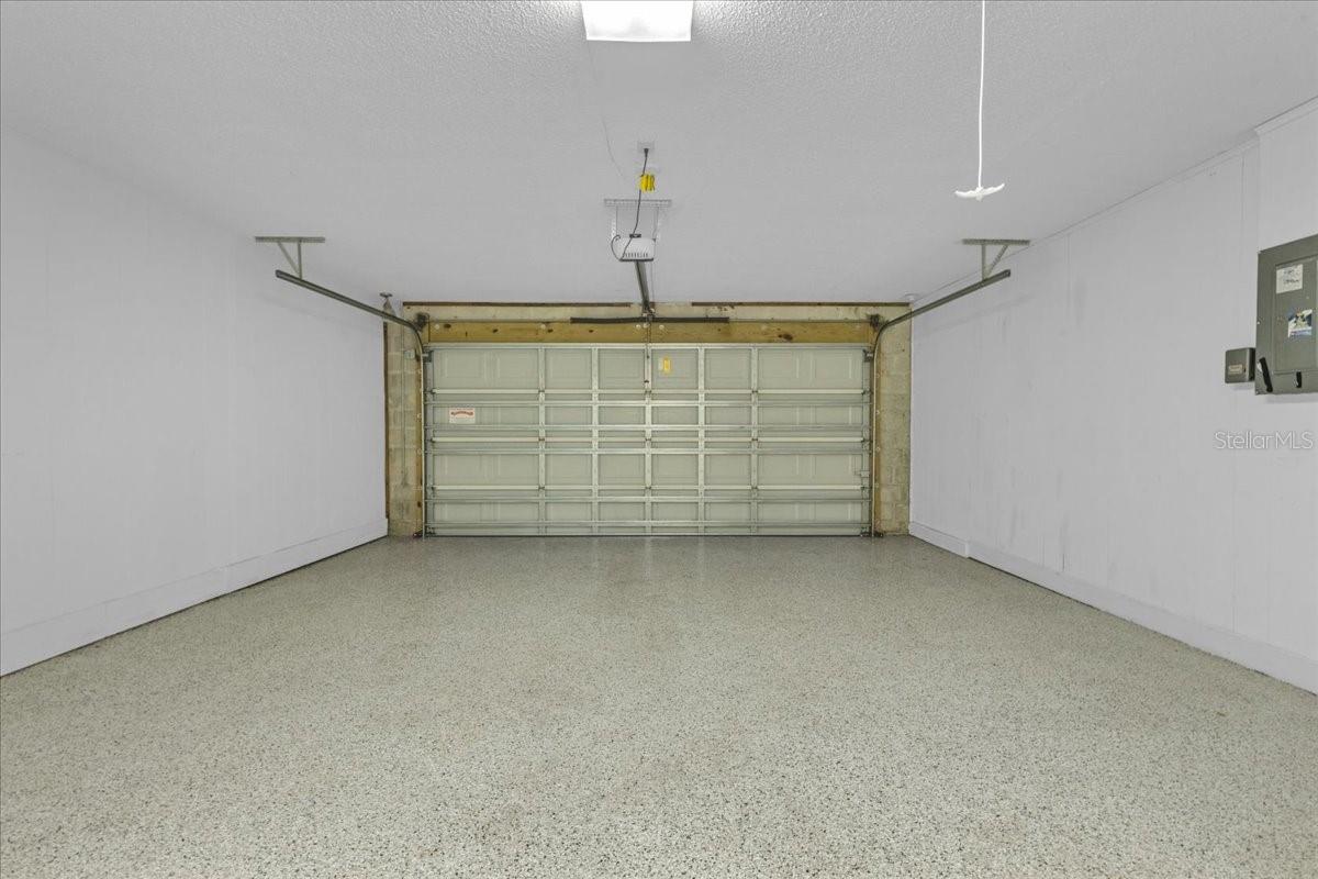 Image 20 of 33 For 12807 Starling Drive